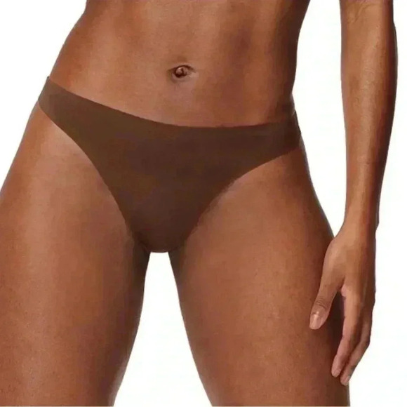 🆕 Women’s Sweaty Betty  Barely There Seamless Thongs - Picture 5 of 13